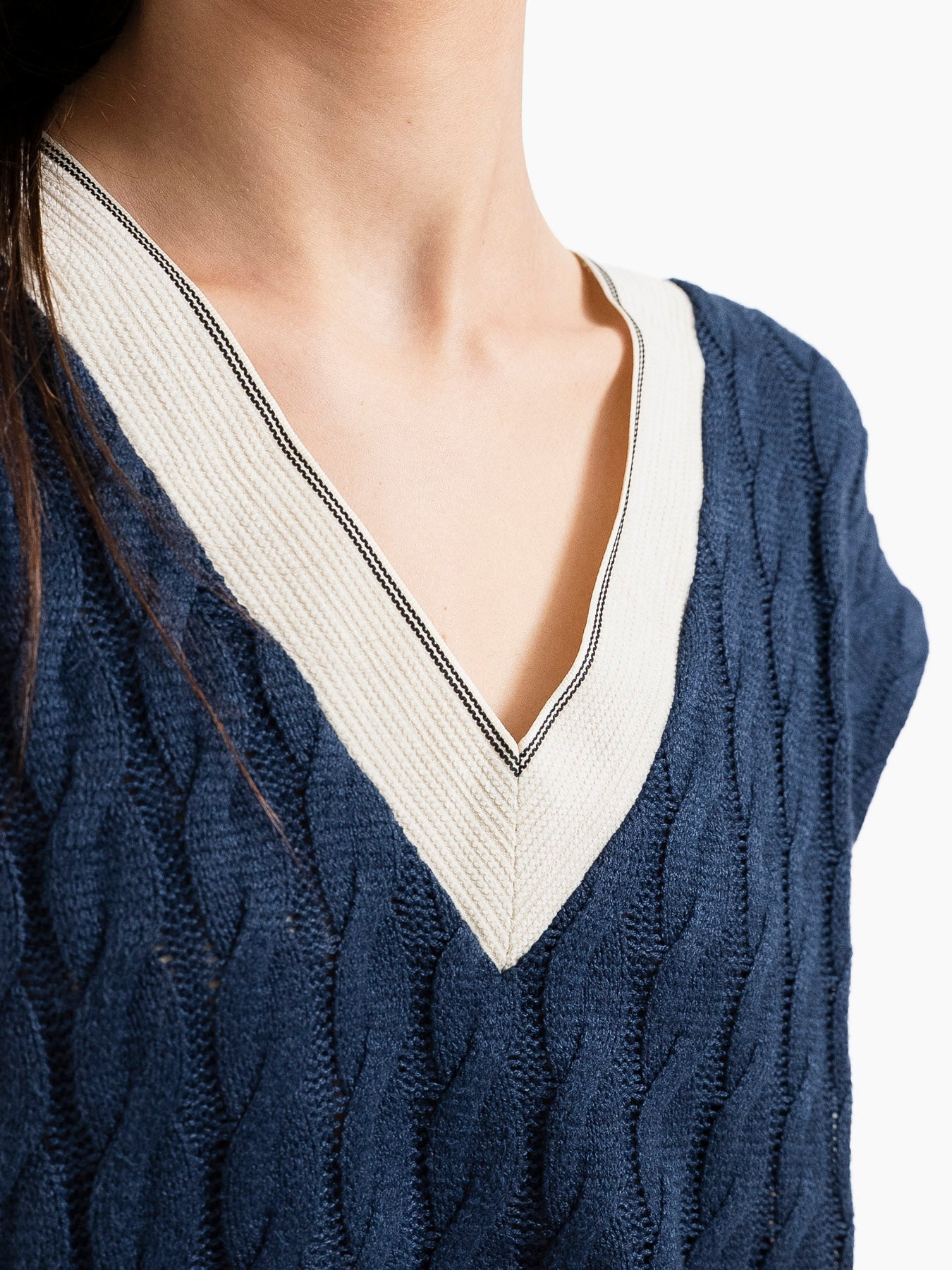 AMIT VEST KNIT